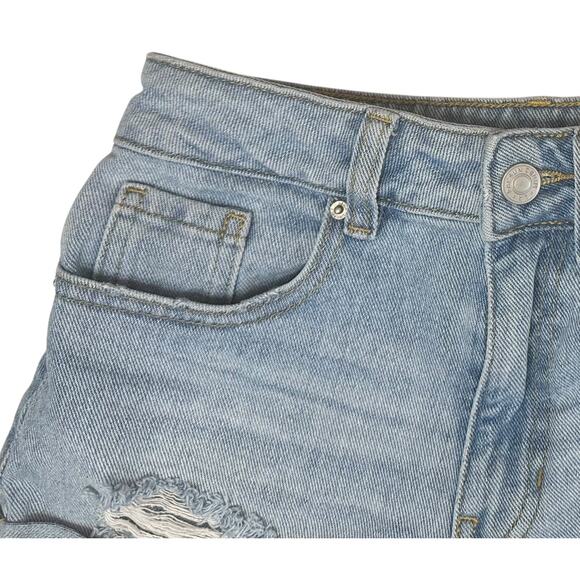 2/$30 PacSun Mom Jean Shorts Distressed Blue Denim Cuffed Light Wash Size 23 - Picture 5 of 11